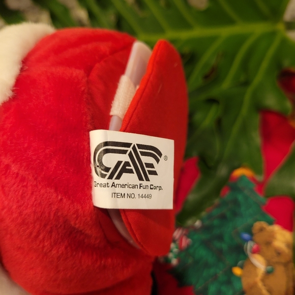 Great American Fun Corp Singing and Dancing Santa 9 in tall - Picture 7 of 8